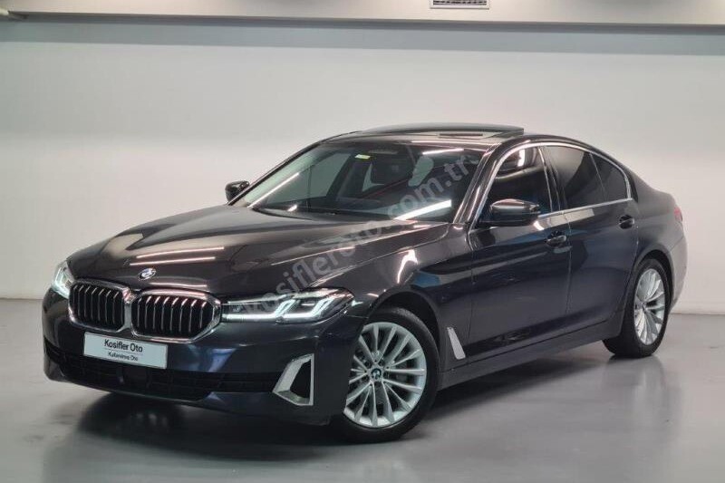 BMW 530i xDrive Sedan Luxury Line 2022 Model Hibrid Otomatik #234882