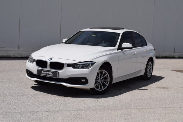 BMW 320d Sedan